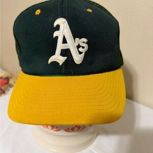 Vintage 80s 90s Oakland A's SnapBack MLB Cap